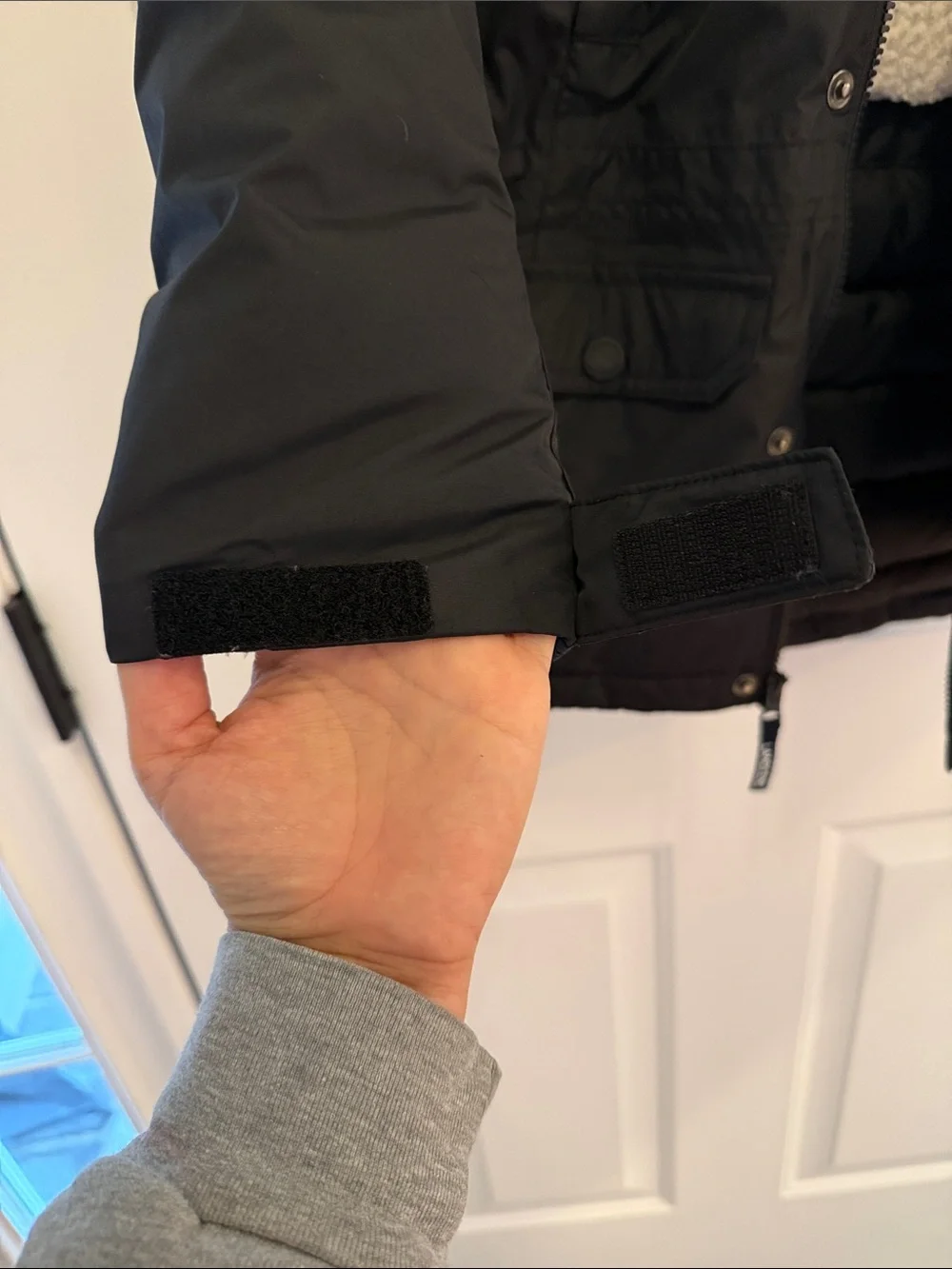 Lands' End Kids Black Hooded Puffer Jacket with Sherpa Lining Unisex